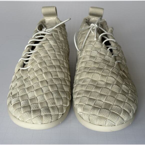 Bottega Veneta Tech Knit Stretch Sea Salt Sneakers 8 US (41) 651306 NIB $1300 main image 6